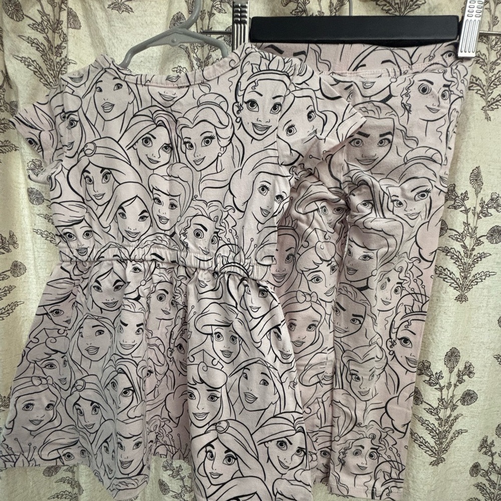 Disney Princess Matching Set - Picture 2 of 5